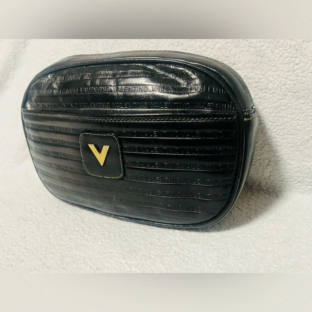 Mario Valentino Monogram Black Clutch - Picture 7 of 15